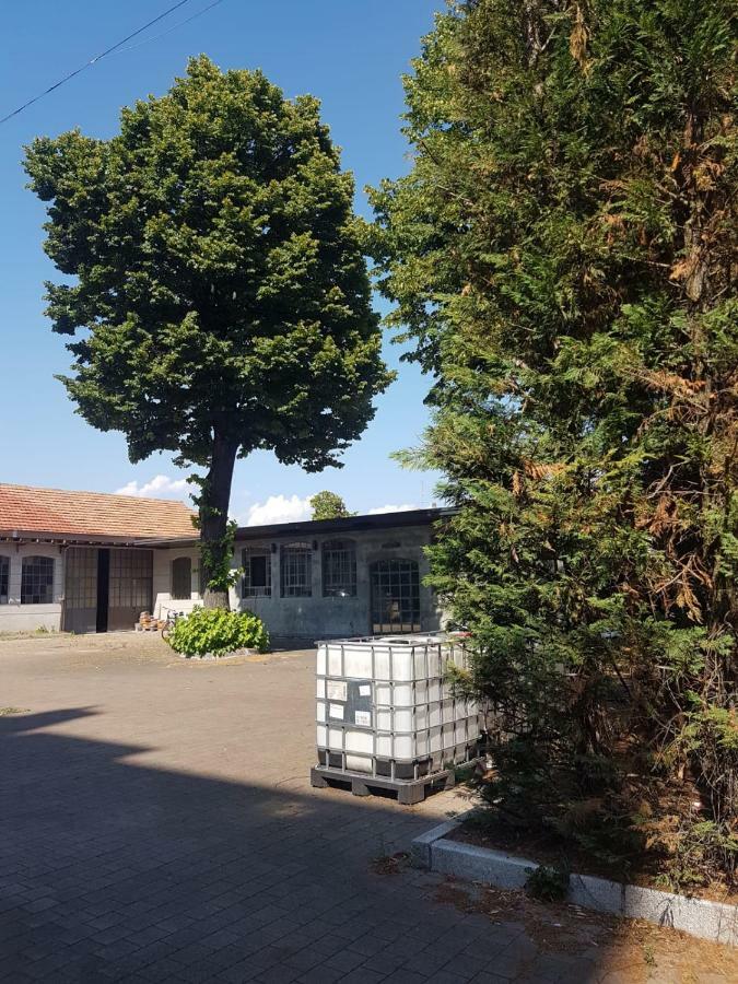 Angolo Di Isa Hotel Busto Arsizio Buitenkant foto